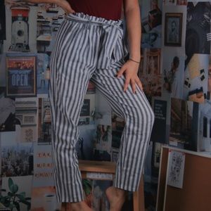 Gray & white striped paper bag waist pants w/ belt